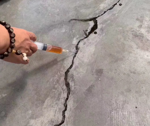 越城混凝土裂缝修补技术详解​